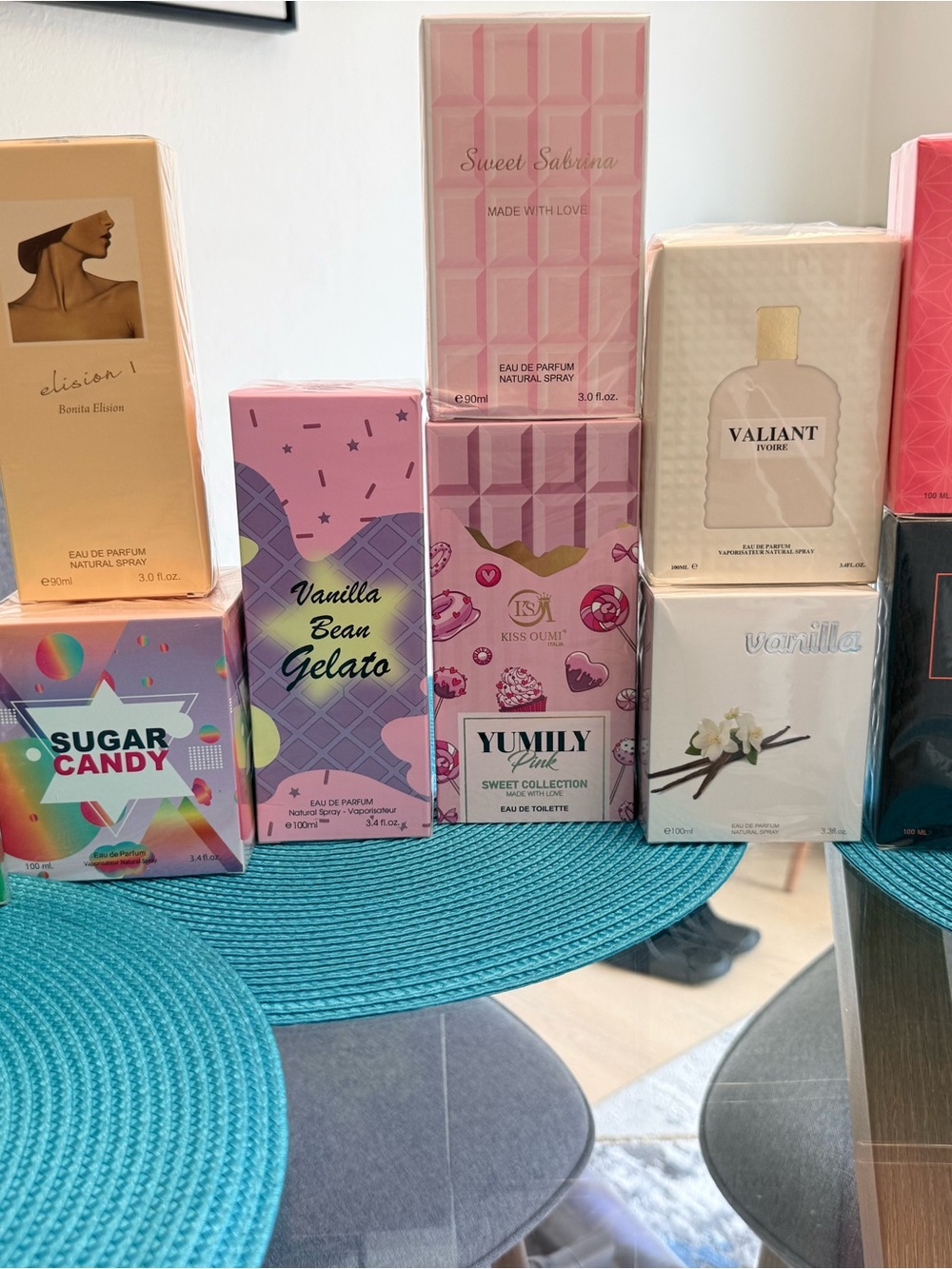 Lot of perfume women and men ALL NEW